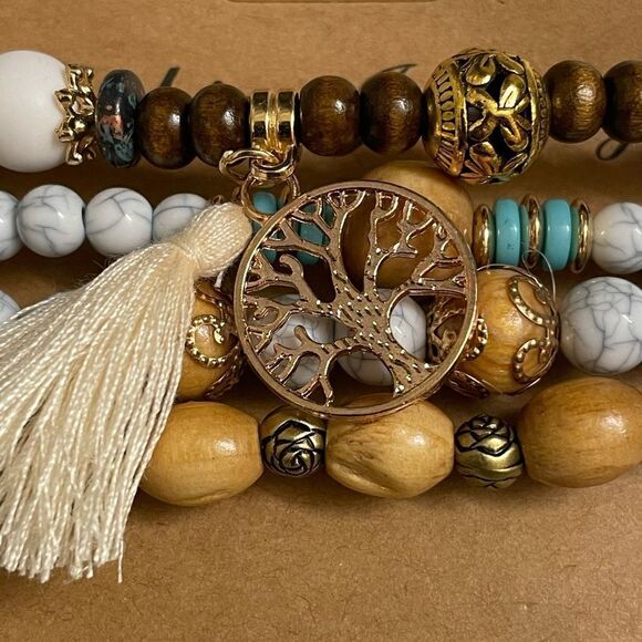 Stackable Boho Wooden Beaded Bracelets (4 Total) (NEW) - Picture 9 of 9